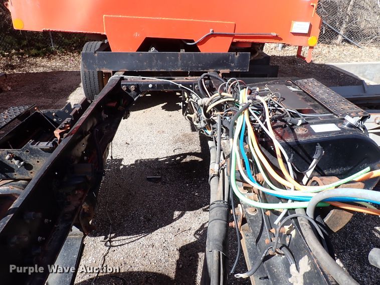 image for item DK4524 2005 International 7400  dump truck chassis