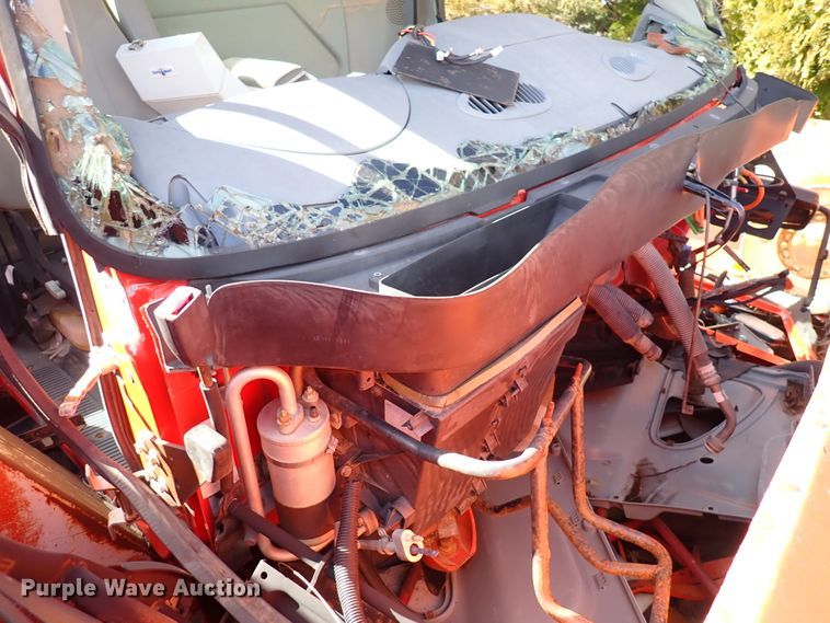 image for item DK4524 2005 International 7400  dump truck chassis