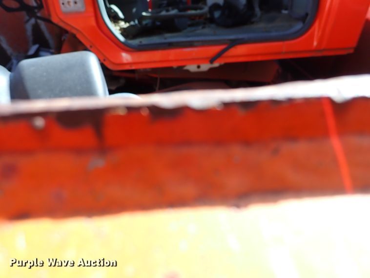 image for item DK4524 2005 International 7400  dump truck chassis