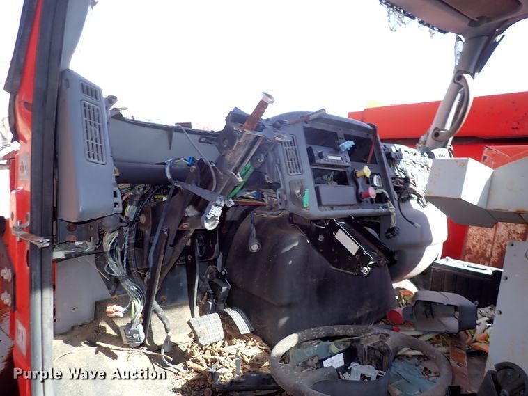 image for item DK4524 2005 International 7400  dump truck chassis