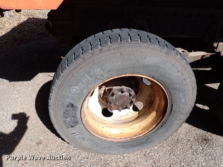 image for item DK4524 2005 International 7400  dump truck chassis