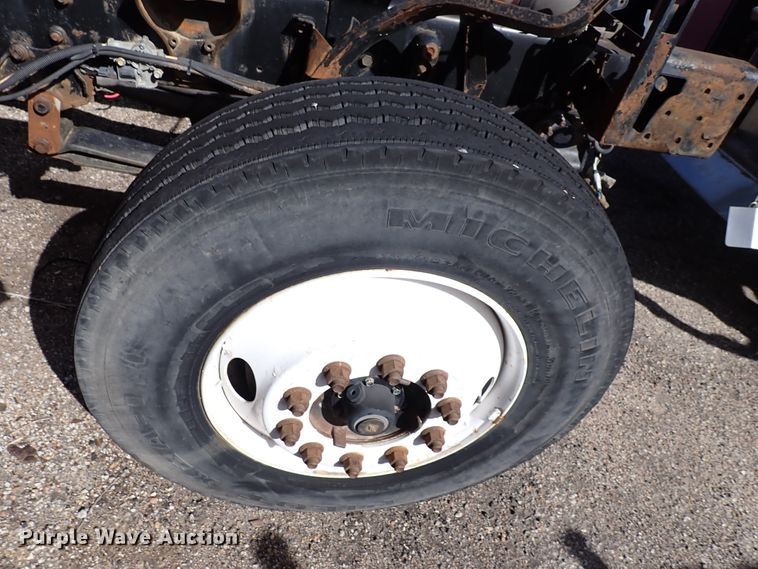 image for item DK4524 2005 International 7400  dump truck chassis