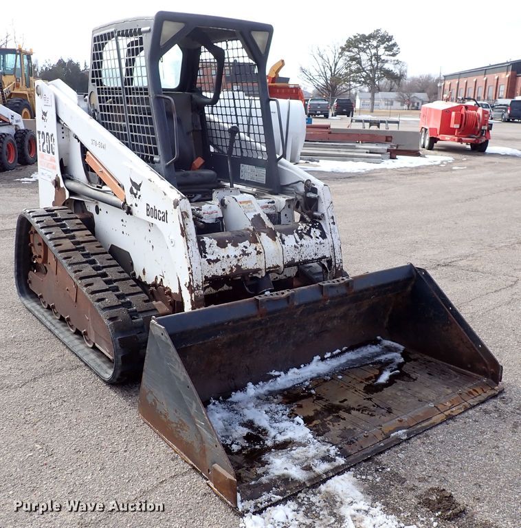 image for item DK4530 2001 Bobcat T200  tracked skid steer loader