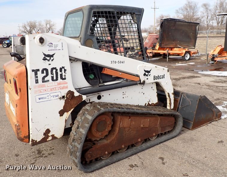 image for item DK4530 2001 Bobcat T200  tracked skid steer loader