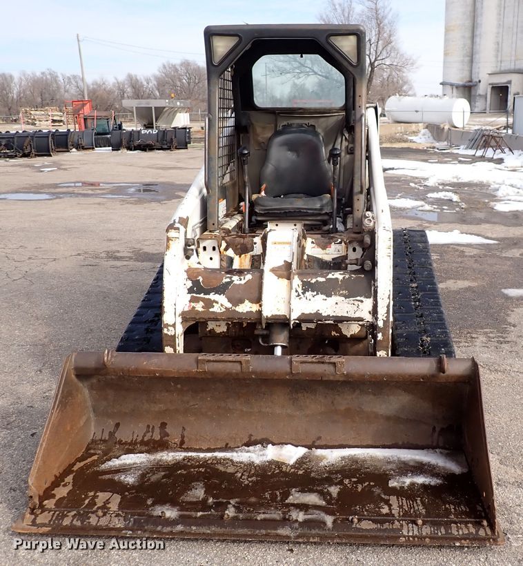 image for item DK4531 2001 Bobcat T200  tracked skid steer loader