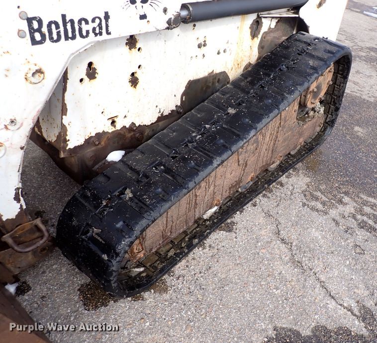 image for item DK4531 2001 Bobcat T200  tracked skid steer loader