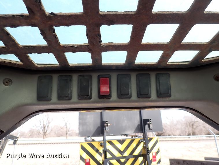 image for item DK4531 2001 Bobcat T200  tracked skid steer loader