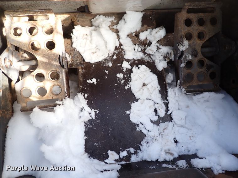 image for item DK4531 2001 Bobcat T200  tracked skid steer loader