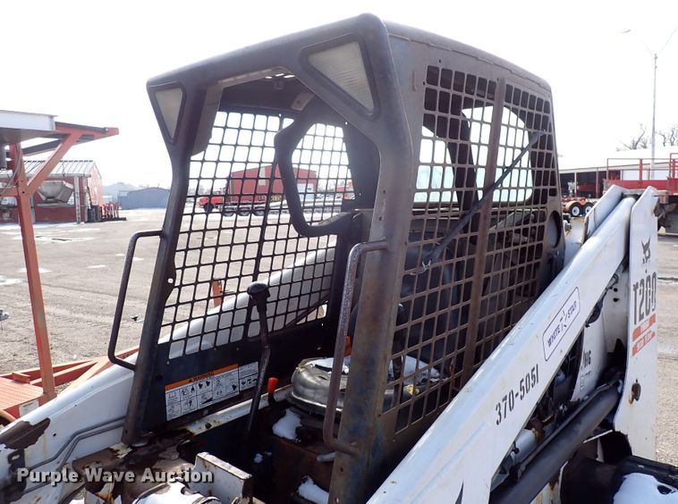 image for item DK4531 2001 Bobcat T200  tracked skid steer loader