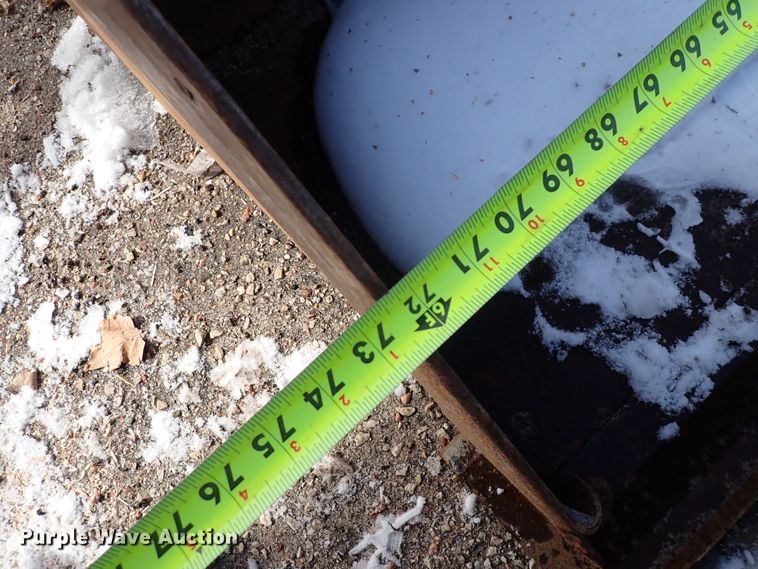 image for item DK4531 2001 Bobcat T200  tracked skid steer loader