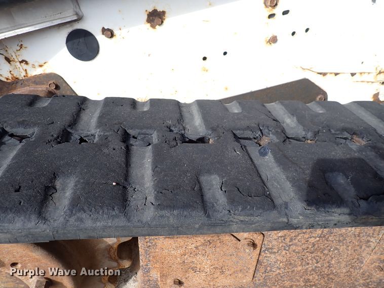 image for item DK4531 2001 Bobcat T200  tracked skid steer loader