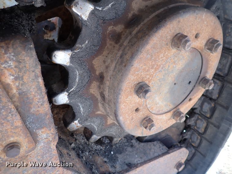 image for item DK4531 2001 Bobcat T200  tracked skid steer loader