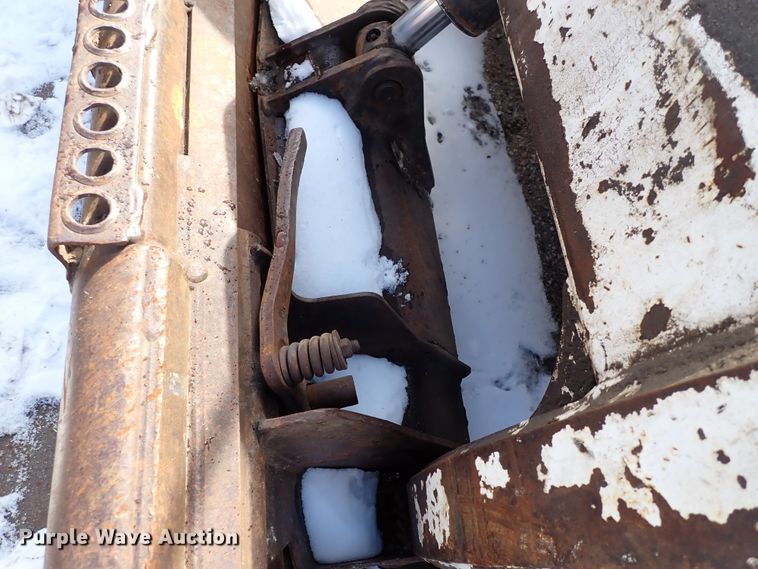 image for item DK4531 2001 Bobcat T200  tracked skid steer loader