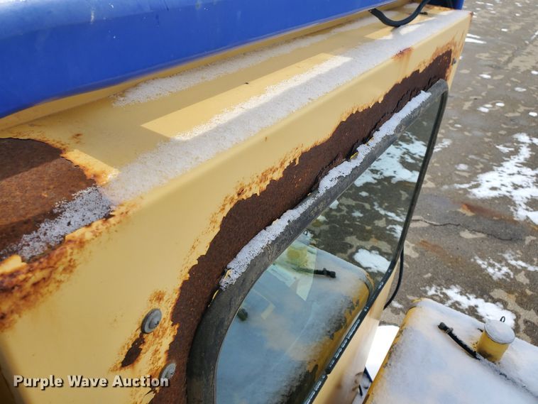 image for item EY9589 2007 Superior DT80CT  broom