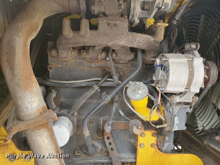 image for item EY9589 2007 Superior DT80CT  broom