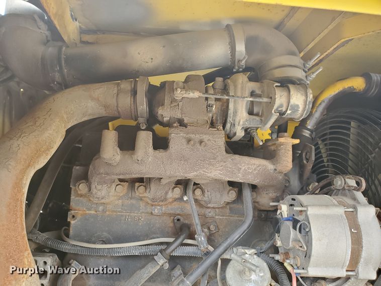 image for item EY9589 2007 Superior DT80CT  broom