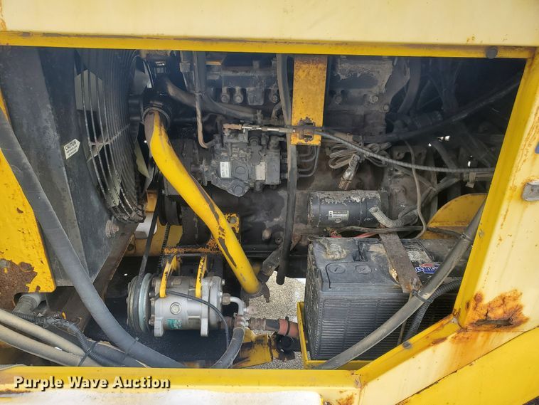 image for item EY9589 2007 Superior DT80CT  broom