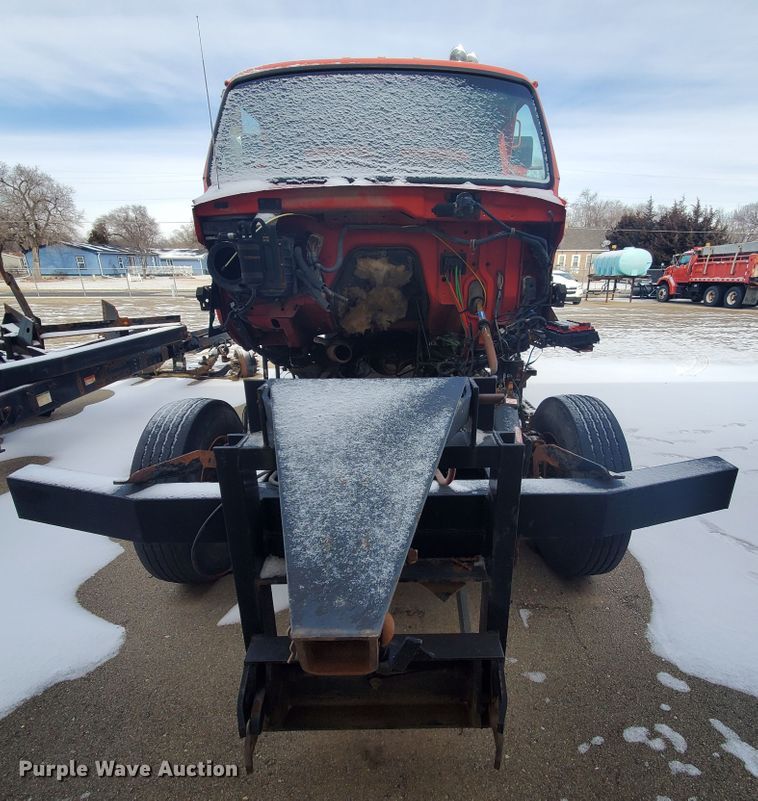 image for item EY9590 2003 Sterling LT7501  dump truck