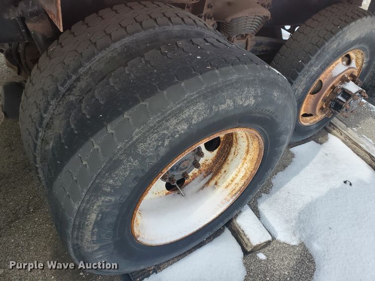 image for item EY9590 2003 Sterling LT7501  dump truck