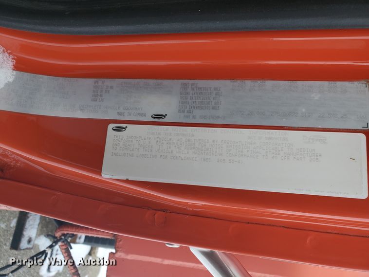 image for item EY9590 2003 Sterling LT7501  dump truck