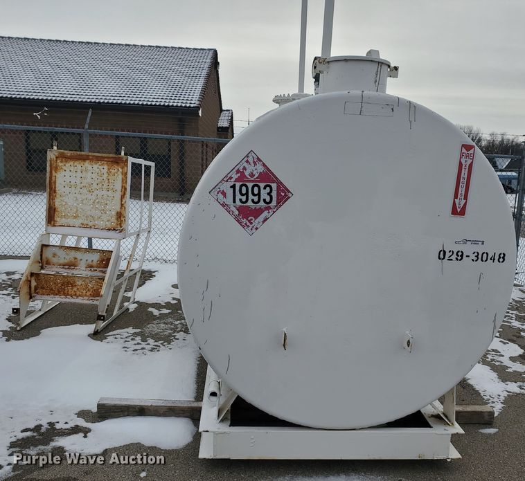 image for item EY9593 1992 Smith fuel tank