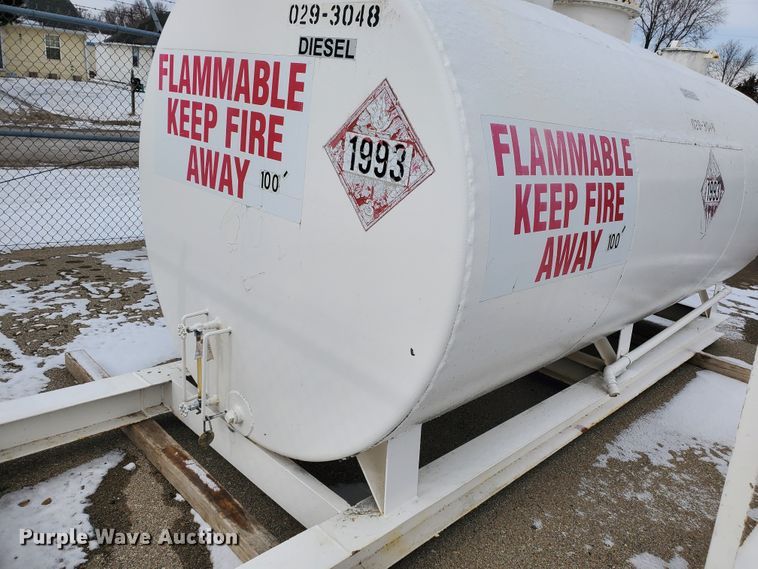 image for item EY9593 1992 Smith fuel tank