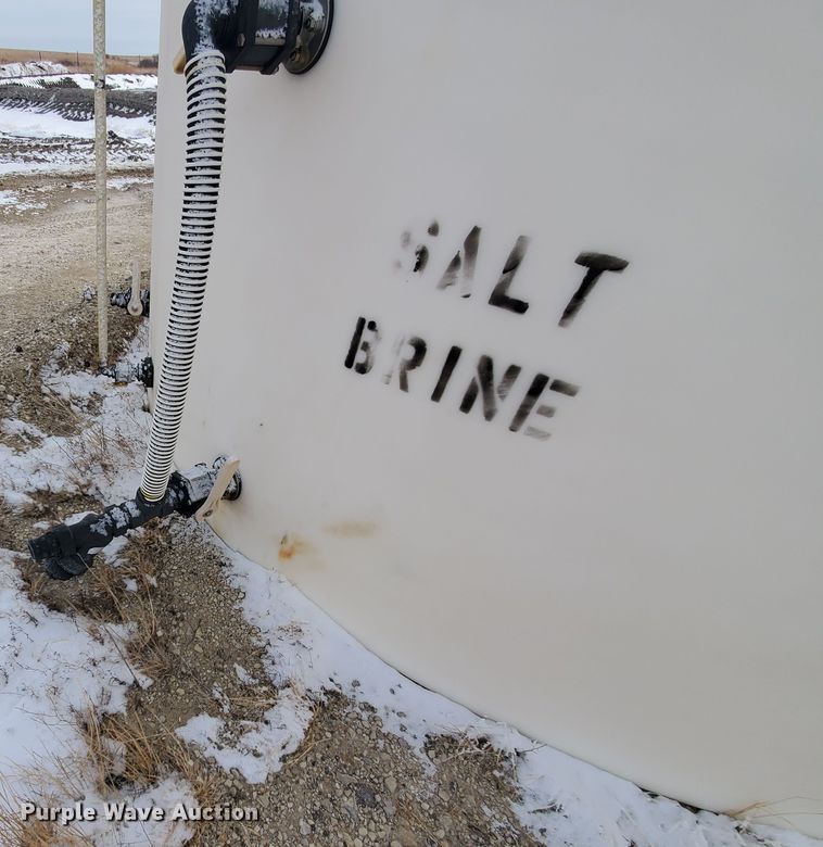 image for item EY9601 2005 Varitech SII5330 salt brine storage tank