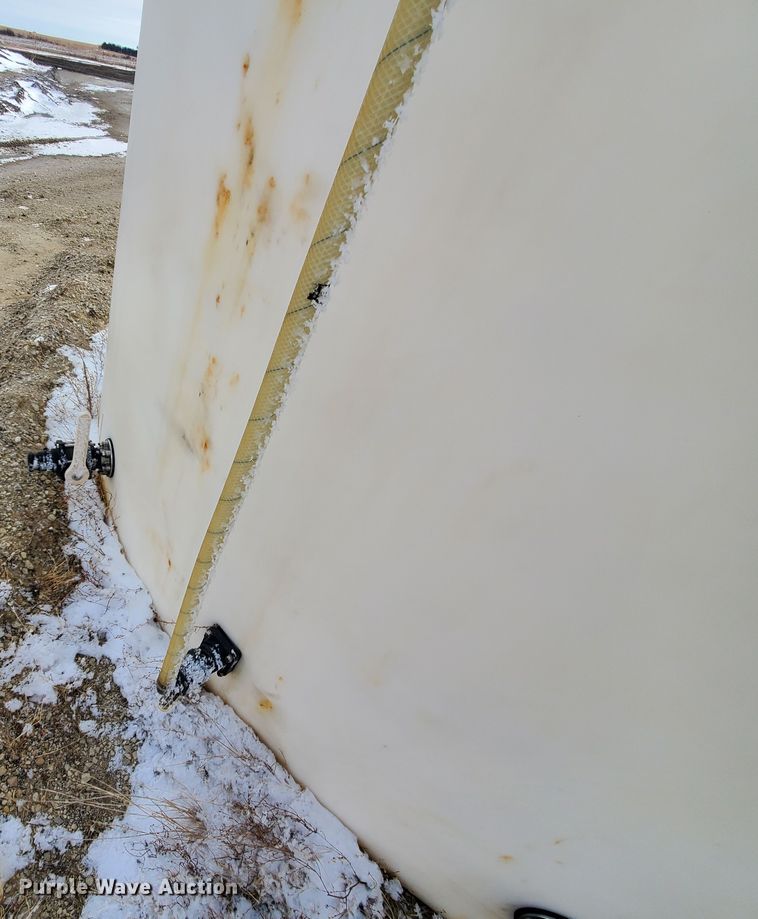 image for item EY9601 2005 Varitech SII5330 salt brine storage tank