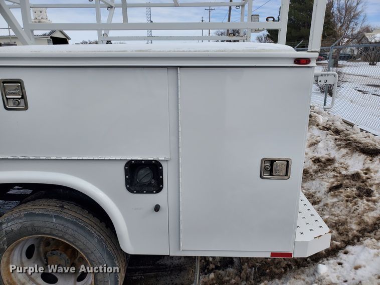 image for item EY9655 2011 Ford F450 Super Duty XL  SuperCab utility / service truck