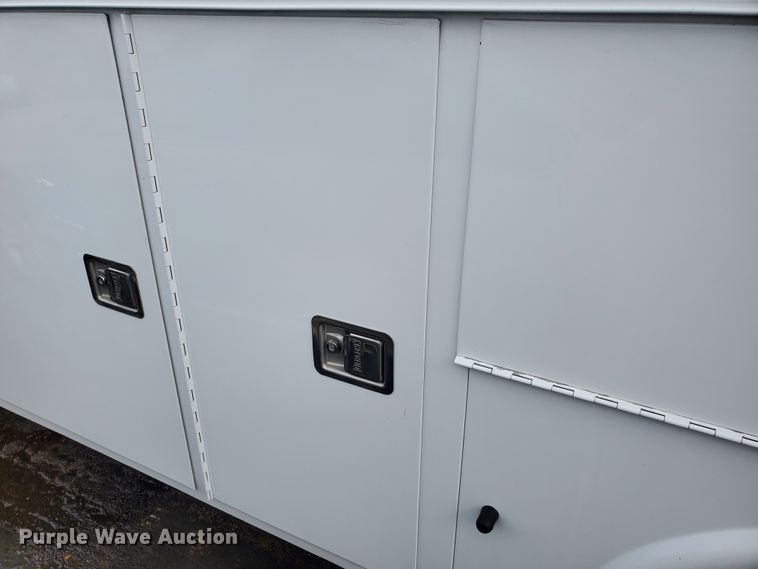 image for item EY9655 2011 Ford F450 Super Duty XL  SuperCab utility / service truck