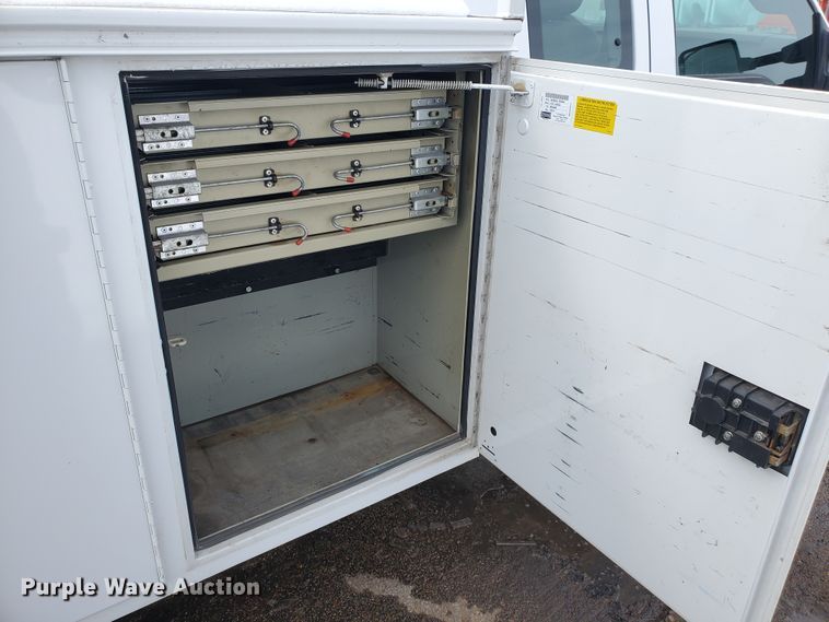 image for item EY9655 2011 Ford F450 Super Duty XL  SuperCab utility / service truck