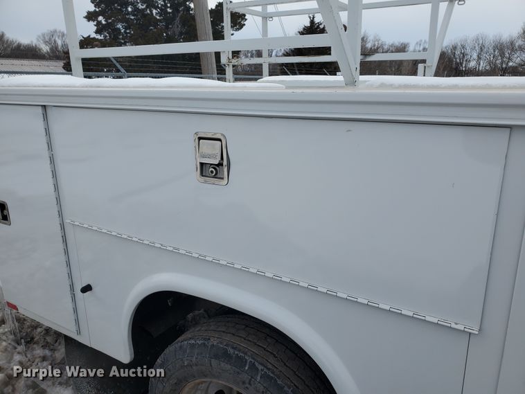 image for item EY9655 2011 Ford F450 Super Duty XL  SuperCab utility / service truck