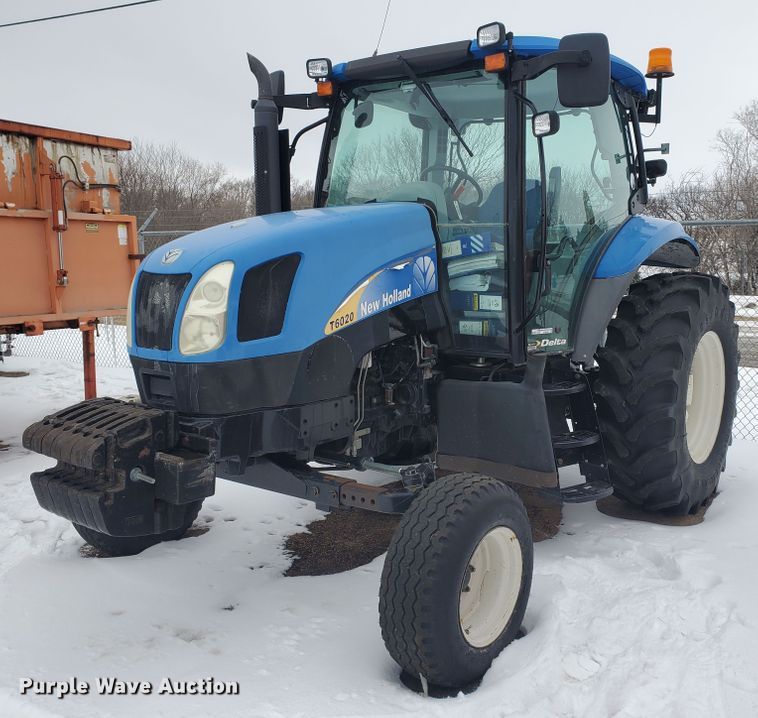 image for item EY9659 2009 New Holland T6020  tractor