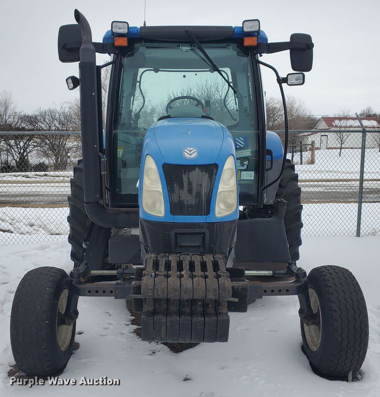 image for item EY9659 2009 New Holland T6020  tractor