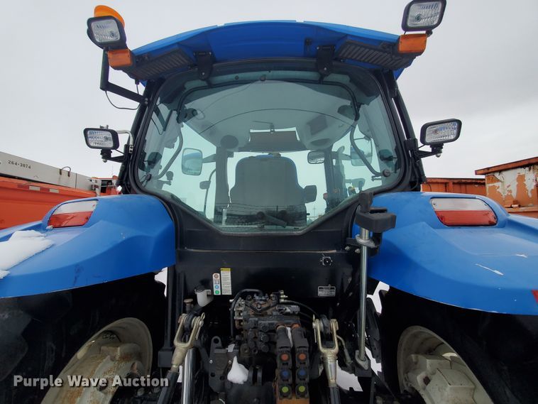 image for item EY9659 2009 New Holland T6020  tractor