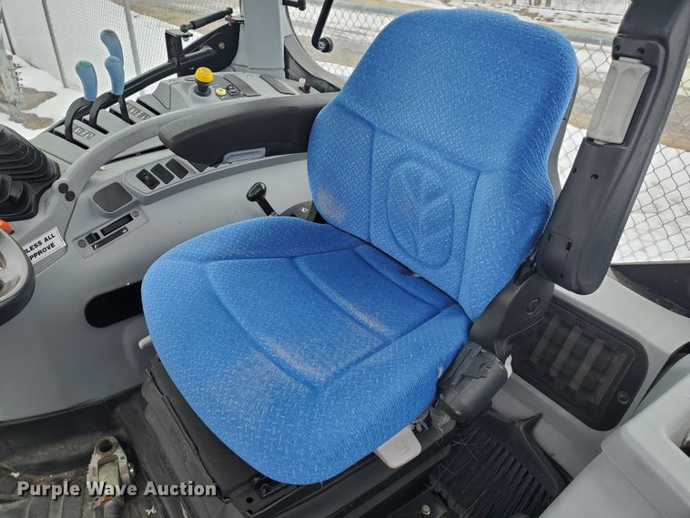 image for item EY9659 2009 New Holland T6020  tractor