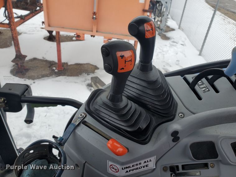 image for item EY9659 2009 New Holland T6020  tractor