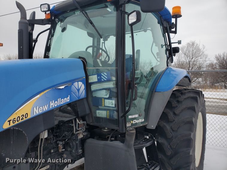 image for item EY9659 2009 New Holland T6020  tractor