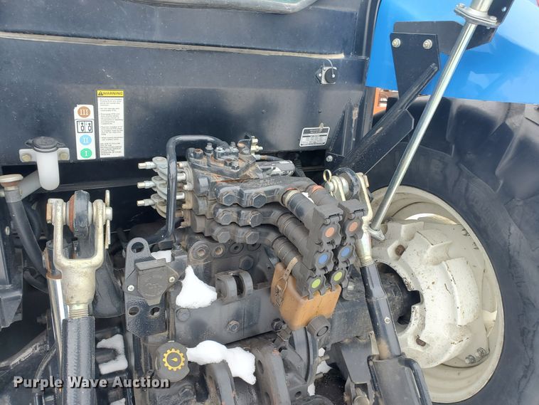 image for item EY9659 2009 New Holland T6020  tractor