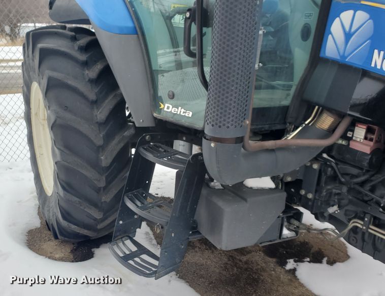 image for item EY9659 2009 New Holland T6020  tractor