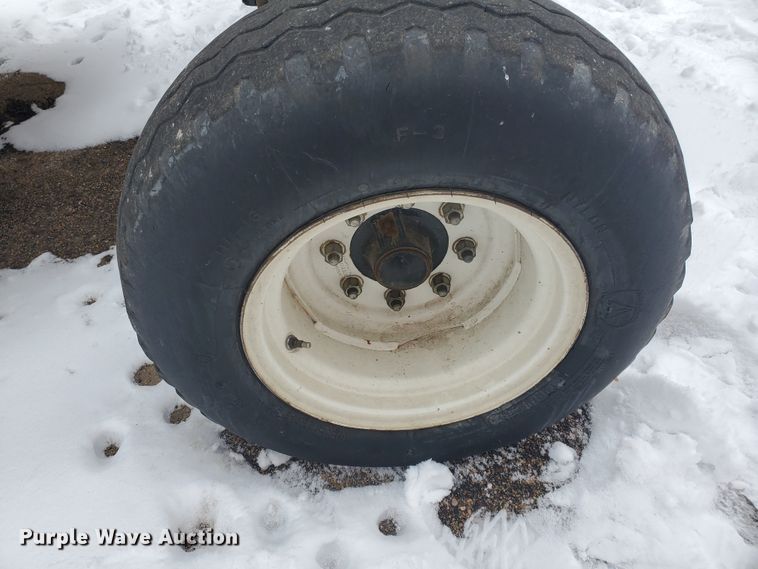 image for item EY9659 2009 New Holland T6020  tractor