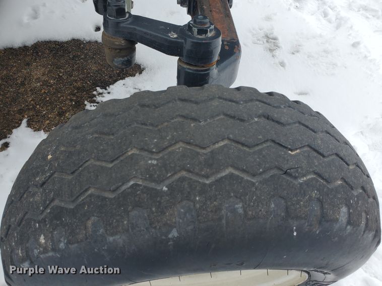 image for item EY9659 2009 New Holland T6020  tractor