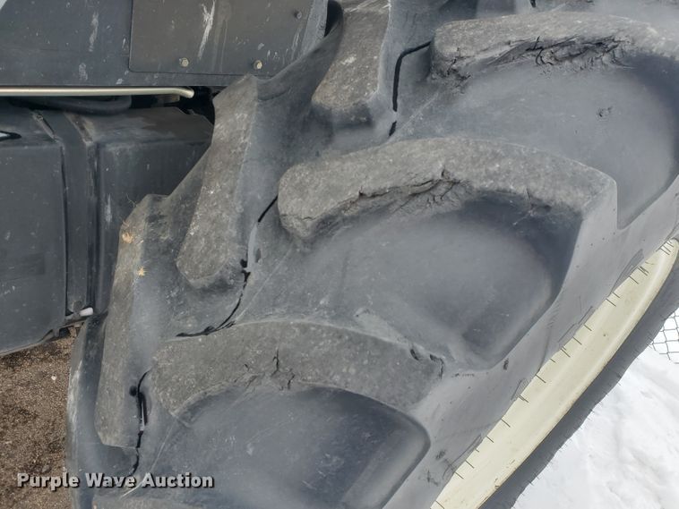 image for item EY9659 2009 New Holland T6020  tractor