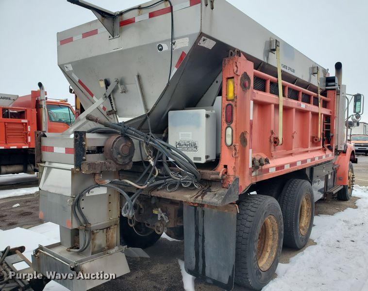 image for item EY9660 2003 Sterling LT7501  dump truck