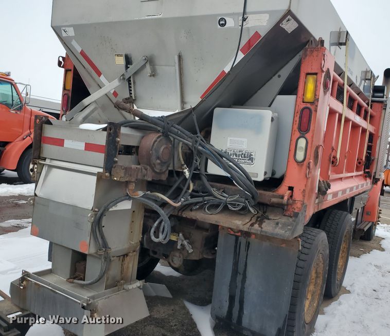image for item EY9660 2003 Sterling LT7501  dump truck