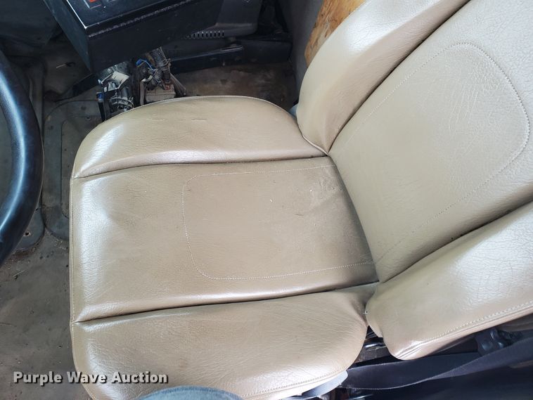 image for item EY9660 2003 Sterling LT7501  dump truck