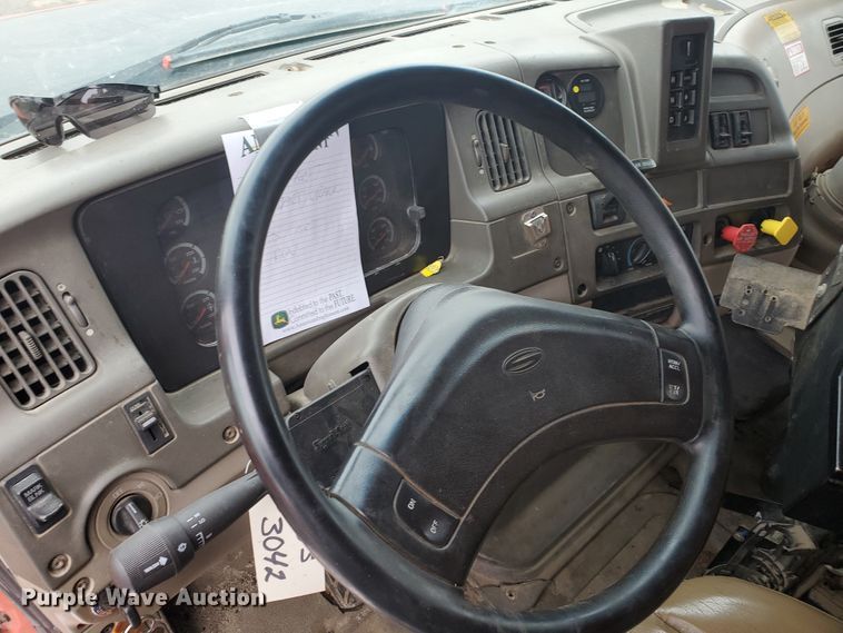 image for item EY9660 2003 Sterling LT7501  dump truck