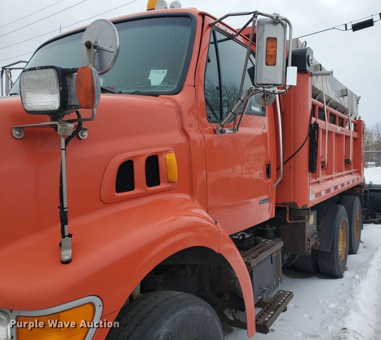 image for item EY9660 2003 Sterling LT7501  dump truck
