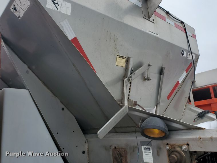 image for item EY9660 2003 Sterling LT7501  dump truck