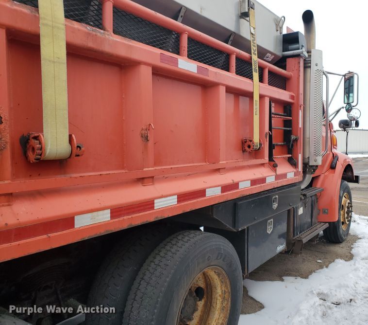 image for item EY9660 2003 Sterling LT7501  dump truck